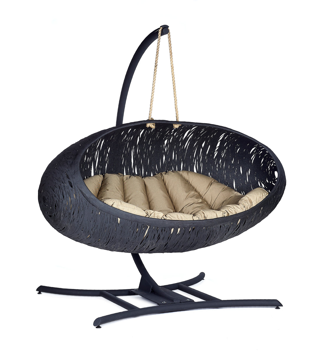 resort-style backyard
luxury outdoor furniture
high-end patio design