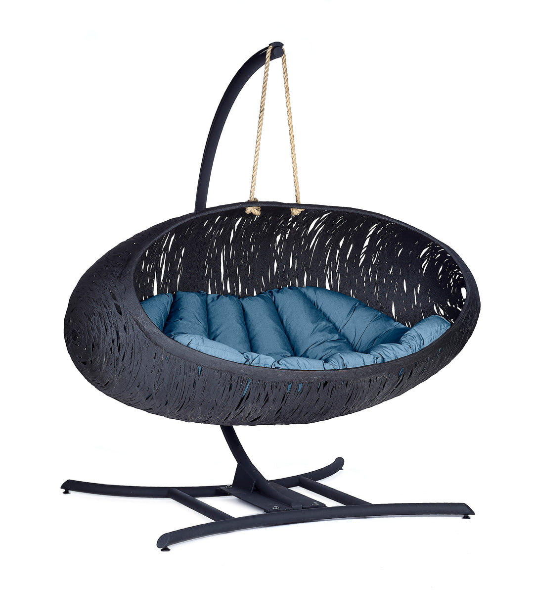 resort-style backyard
luxury outdoor furniture
high-end patio design